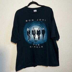 Gildan Unisex Bon Jovi The Circle Tour Black Band Graphic Tee Size 2X